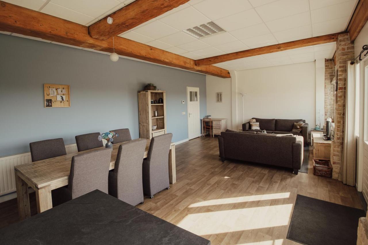 't Wagenhuis Retranchement Buitenkant foto